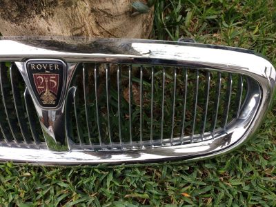 Rover 25 - Grelha Parachoques Mk1