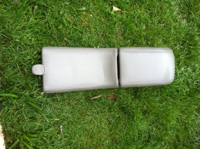 MG TF - Apoio Braço Escuro & Cinza