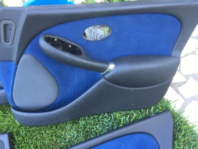 IMG_9856 Rover 75/ MG ZT - Forras / Quartelas Azul Camurça