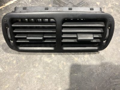 MG F & TF - Grelha Ventilação Tablier