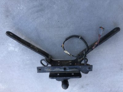 Discovery 1 & 2 / Defender 90/110/130 - Engate Reboque