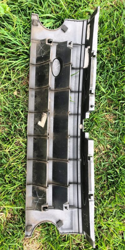 Discovery 3 III - Grelha Frontal