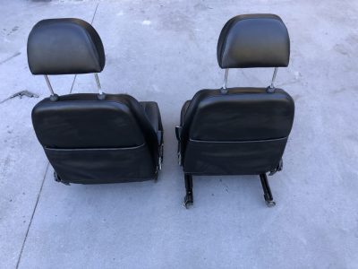 IMG_9358 MG F - Bancos Pele