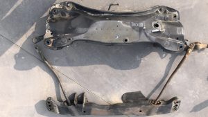 Rover 600 618 620 623 - Charriot Barra Travessa Suspensão Frente