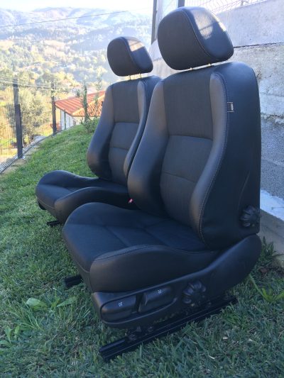 MG ZT ZTT - Bancos Pele & Tecido Escuros Carro & Carrinha