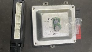 Discovery 2 II - Centralina Motor & Carroçaria + Comando Chave Ignição 10P