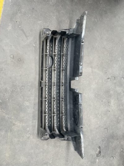 Range Rover L320 – Grelha Frontal