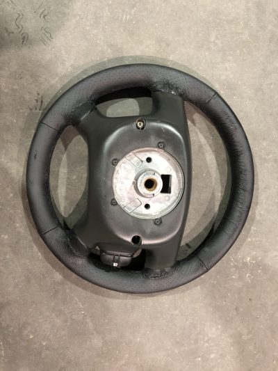 IMG_1728 Discovery 2 II - Volante Pele Perfurada Novo