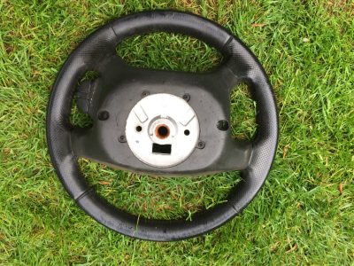 Discovery 2 II - Volante Pele Preta Perfurada