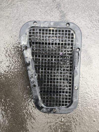 Defender 90 110 130 - Grelhas Ventilação Guarda Lamas