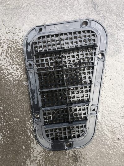 Defender 90 110 130 - Grelhas Ventilação Guarda Lamas