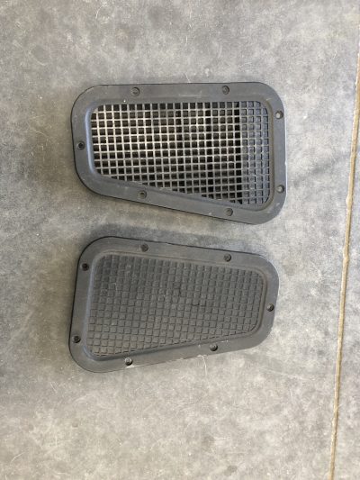 Defender 90 110 130 - Grelhas Ventilação Guarda Lamas