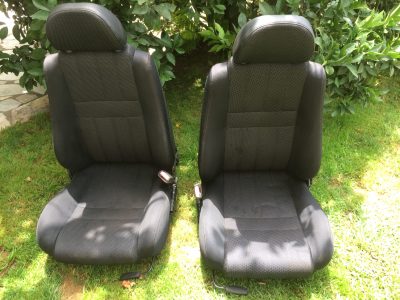 MG TF - Bancos Tecido Escuros Preto