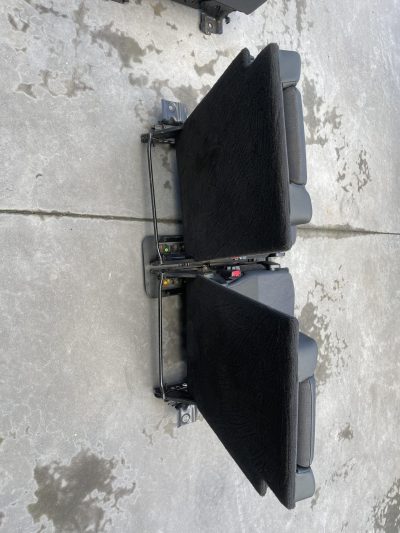 Discovery 3 III L319 – Bancos Tecido Escuros 7 Lugares