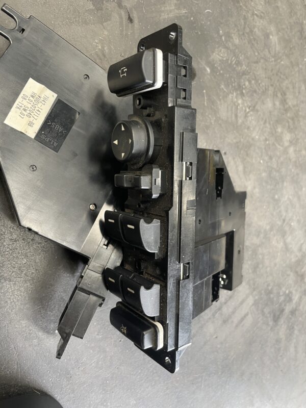 Range Rover L322 – Comando Comandos Vidros - Image 3