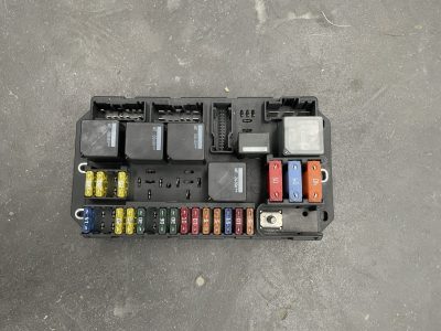 Range Rover L322 - Caixa Fusíveis & Ralés