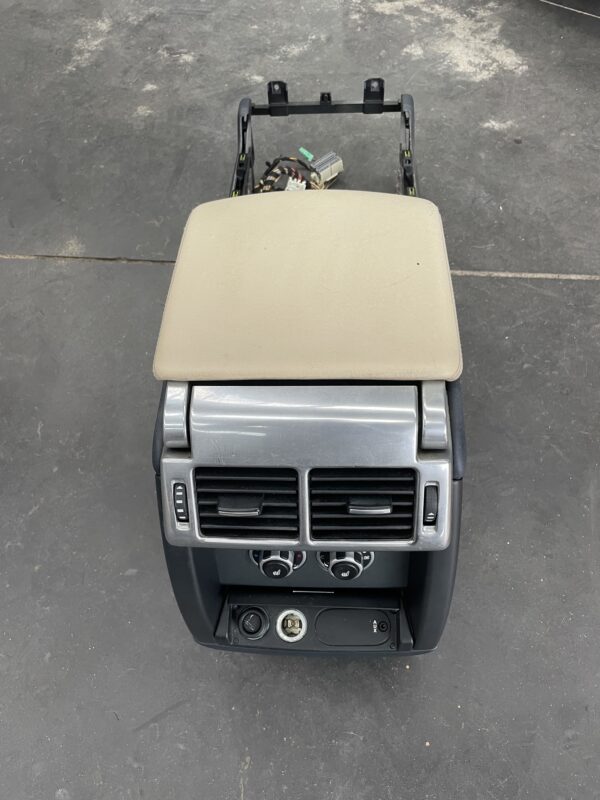 Range Rover L322 – Consola Central Bege