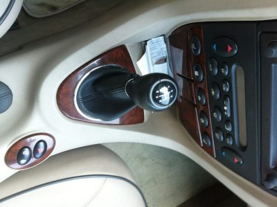 2 Rover 75 – Moca Pele & Vulcanizada