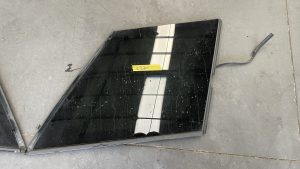 IMG_0186 Range Rover L320 – Vidro Vidros Painel Traseiro