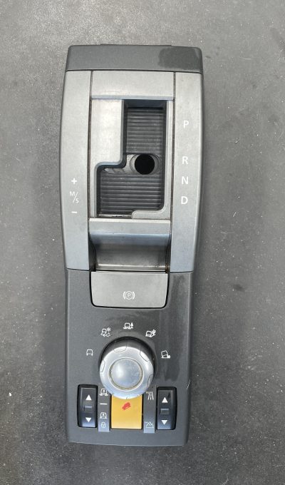 Range Rover L320 - Comando Eletrónico Consola Central