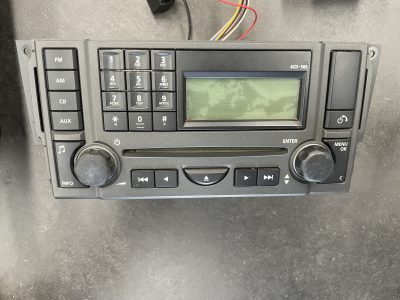 Range Rover L320 - Auto Rádio