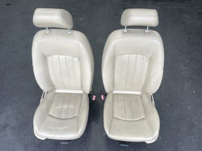 IMG_0673 Jaguar X Type – Bancos Pele Bege Claro