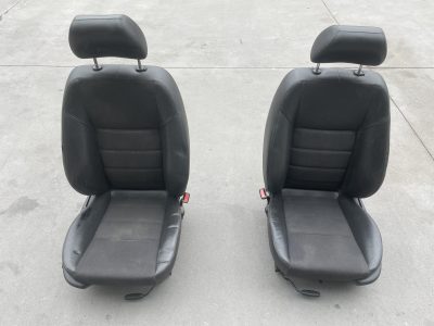 Jaguar X Type – Bancos Pele & Tecido Escuro Preto Carrinha