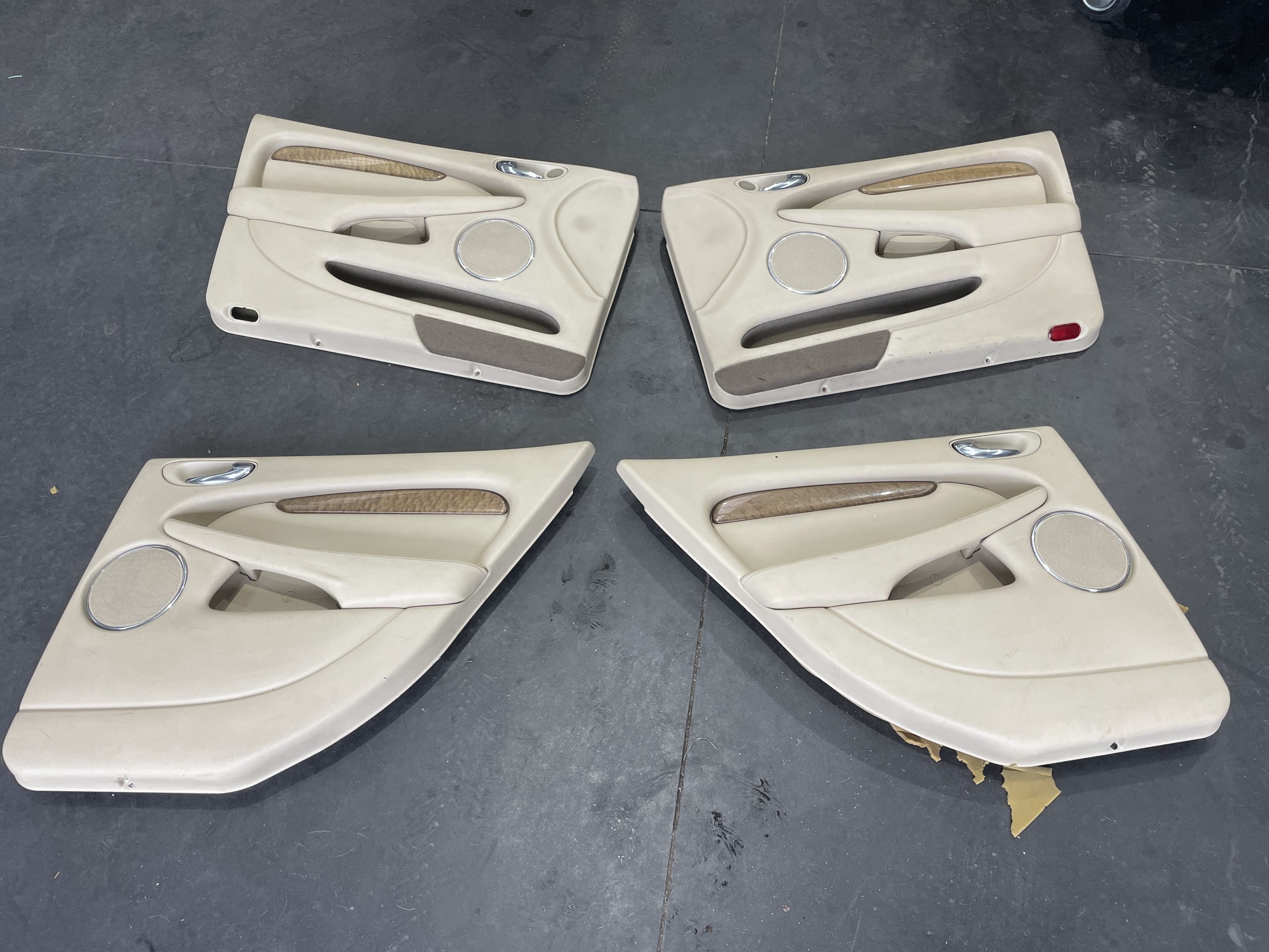 Jaguar X Type - Forras Quartelas Bege