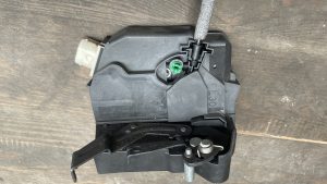 IMG_4650 Range Rover L322 – Fecho Fechos Porta Portas